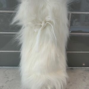 Faux Fur White Wine Bag